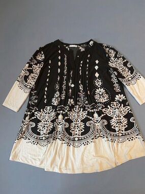 Black and Cream Printed Women’s Tunic Top